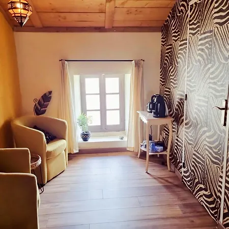 Couette-café D'hôtes La Fougeraie 3*