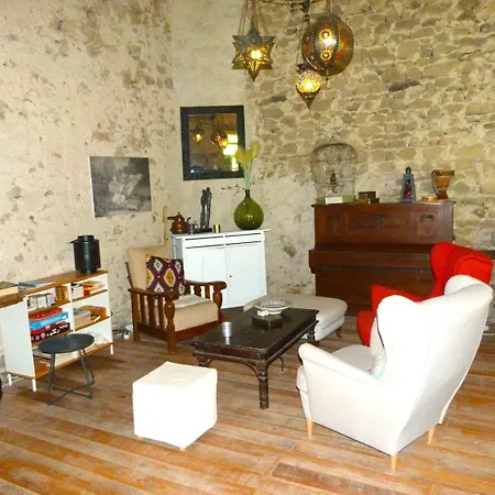 Couette-café D'hôtes La Fougeraie 3*