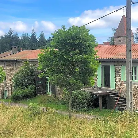 D'hotes La Fougeraie Bed & Breakfast