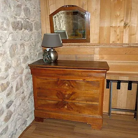 D'hotes La Fougeraie Bed & Breakfast Malvières